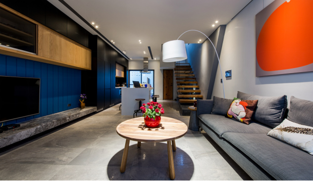 15593705608037660Eo3.png blob.png